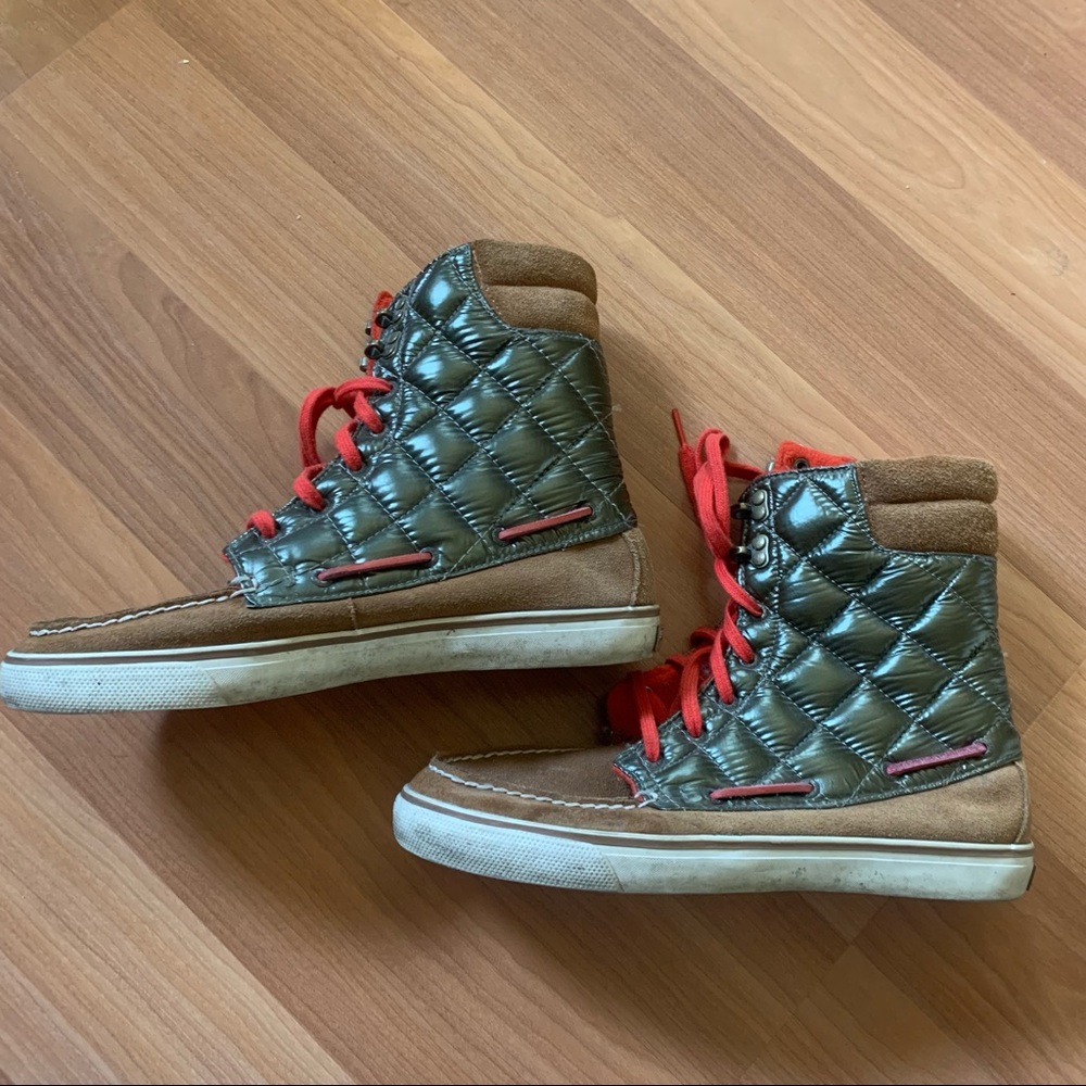 Fleece lined Sperry boots